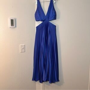 Abercrombie & Fitch Gisselle Pleated Maxi Cutout Dress in Navy